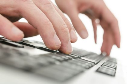 Cum puteți învăța să tastați mai rapid și corect